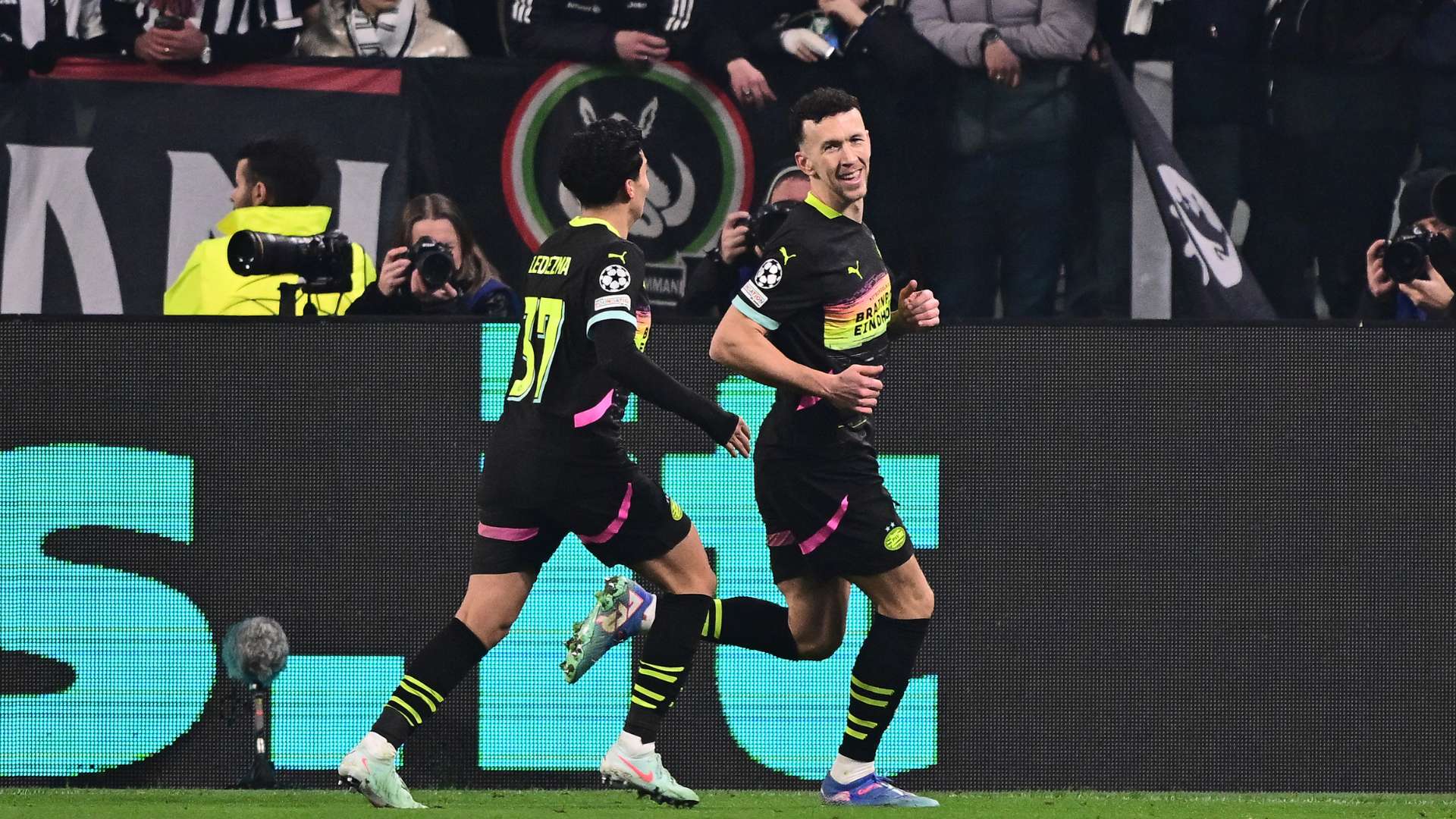 年輕球員的 年輕球員的